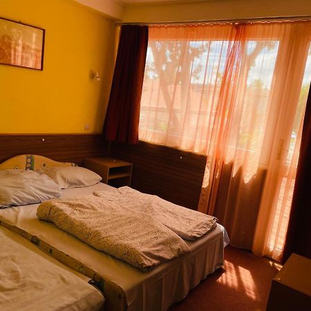 Rév Szálló Balaton Szantod Exterior foto