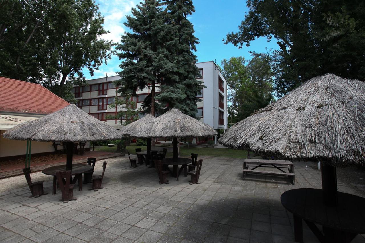 Rév Szálló Balaton Szantod Exterior foto